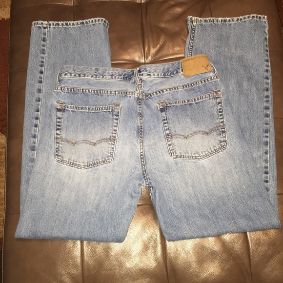 American Eagle Low Rise Boot Jeans - Picture 2 of 3