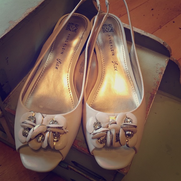 Anne Klein iflex sling backs