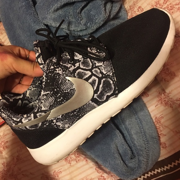 Nike Roshes