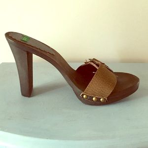 Wood platform sandals by Benetton~