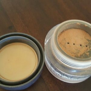 Urban Decay Naked Skin Loose Finishing Powder