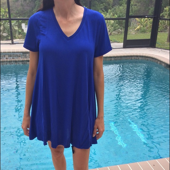 Deep-V Tee Dress Large - Picture 3 of 4