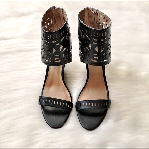 Nicole Miller Black & Silver  Wedges - Picture 3 of 5