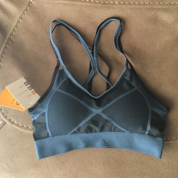 NWT! Sports bra