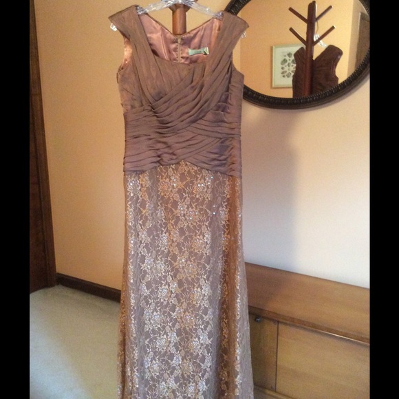Gown-mother of bride/groom