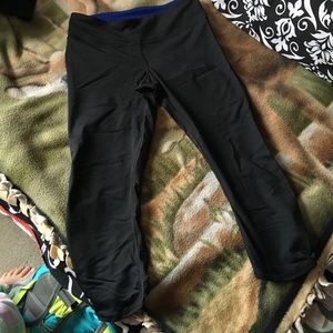 Under Amour HeatGear Crop Running Leggings