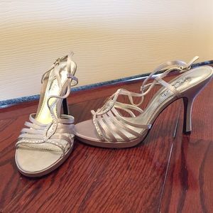 A Touch of Nina size 7.5M heels!