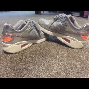 Nike Tennis Shoes