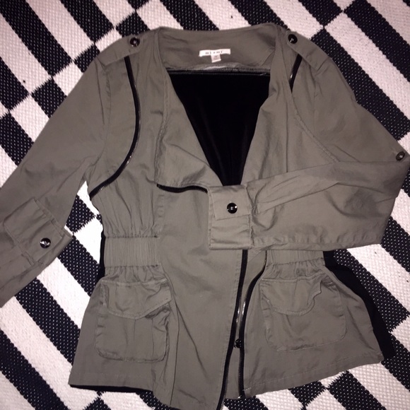 Green & Black jacket - Picture 1 of 1