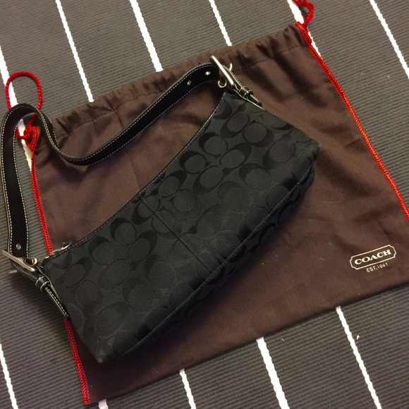 Classic Coach signature black shoulder bag