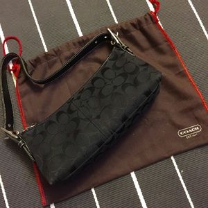 Classic Coach signature black shoulder bag