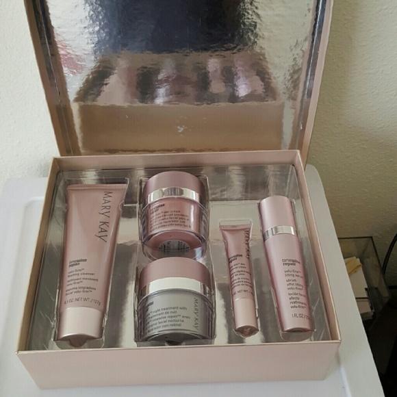 Mary Kay Timewise Repair Set