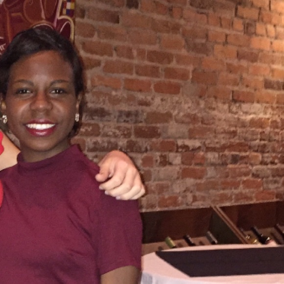 Meet your Posher, Aysha - Picture 1 of 1