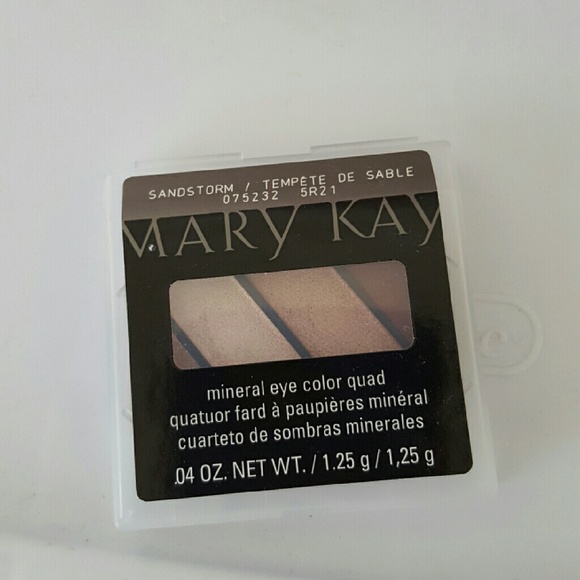 Mary Kay Sandstorm eye shadow quad