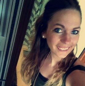 Meet your Posher, Kaitlyn