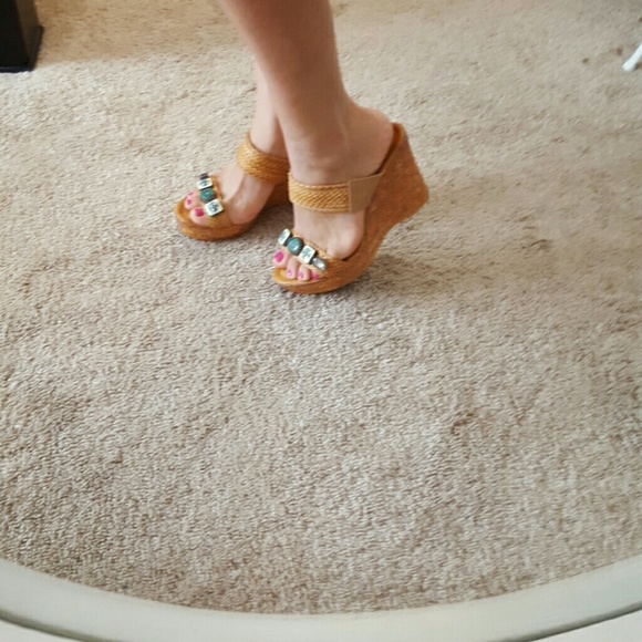 Tan wedges