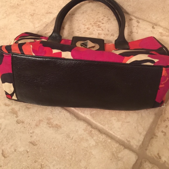 Purse - Picture 2 of 4