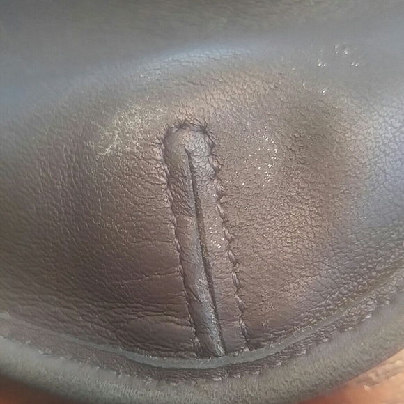 Vintage Messenger Designer Shoulder Bag - Picture 4 of 4