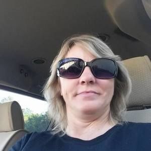 Meet your Posher, Carolyn