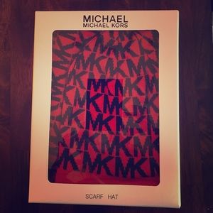 Michael kors scarf and hat set