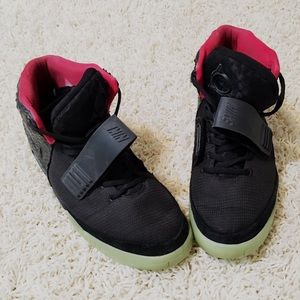 Men's Nike Air Yeezy 2 Sneakers - 9.5