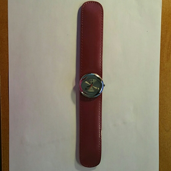 Beijo Watch (slap on)
