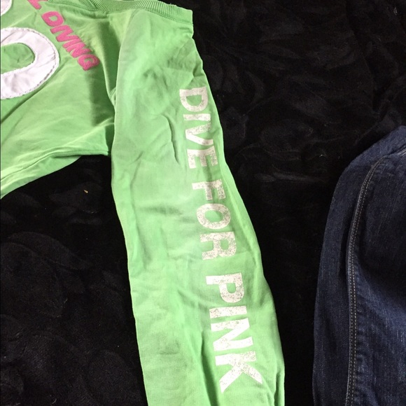 💕💕VICTORIA''S SECRET PINK SWEATER💜 - Picture 3 of 4