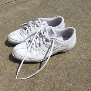 Nike cheer shoes