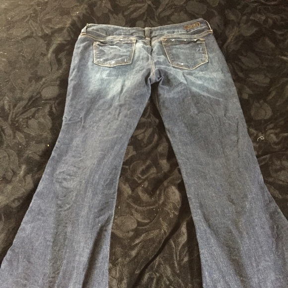 🌻WOMENS DISTRESSED JEANS 🌻 - Picture 3 of 4