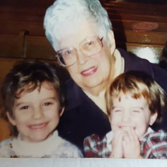 Meet your Posher, Annie - Picture 1 of 1