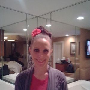 Meet your Posher, Melanie