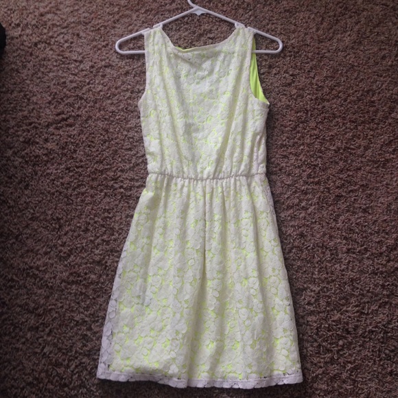 Neon Green Express Dress - Picture 2 of 2