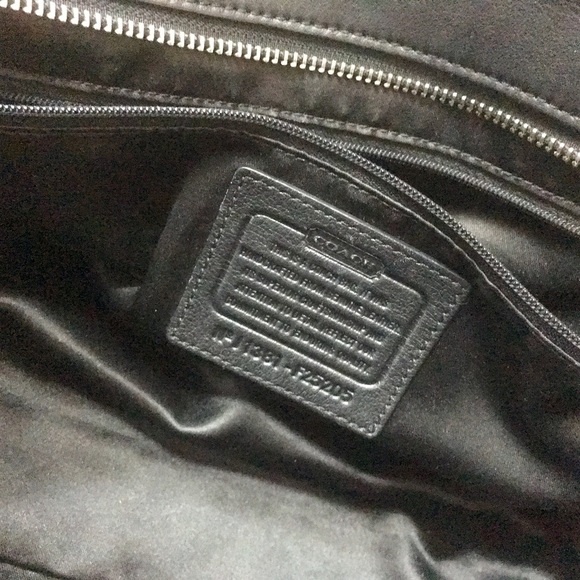 SOLD❄️❄️COACH TAYLOR ALEXIS CARRYALL HANDBAG $428 - Picture 4 of 4