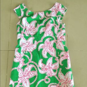 Lilly dress size 8