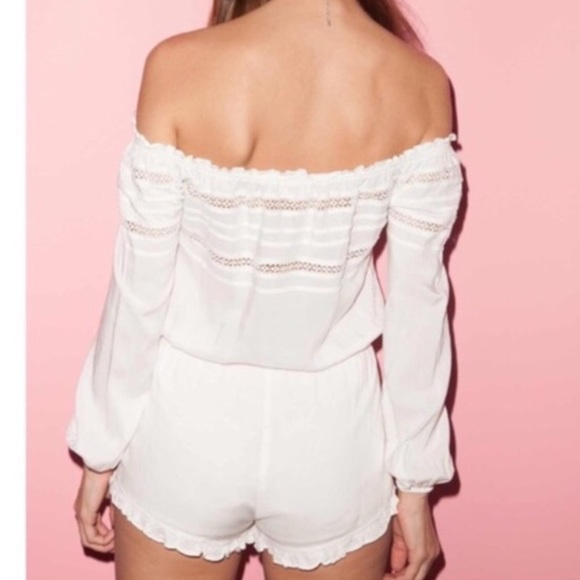 White Crochet Off Shoulder Romper - Picture 3 of 4