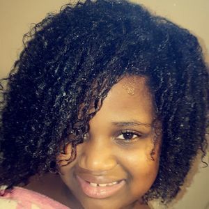 Meet your Posher, Monica