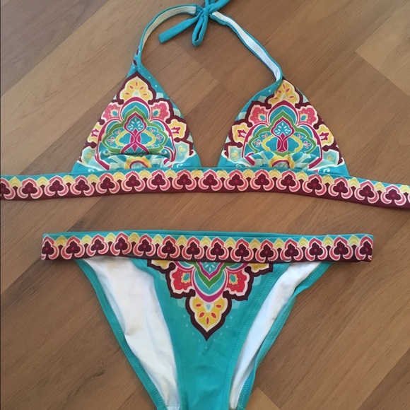 Victoria's Secret bikini - Picture 1 of 1