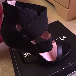 Black Sandal
