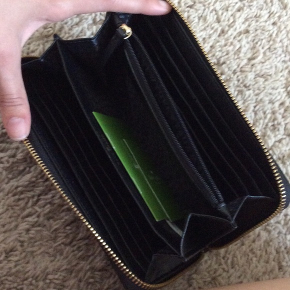 SOLD KATE SPADE BRAND NEW TAGS BLACK WALLET W GOLD - Picture 3 of 4
