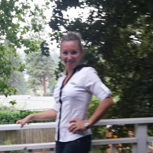 Meet your Posher, Alma