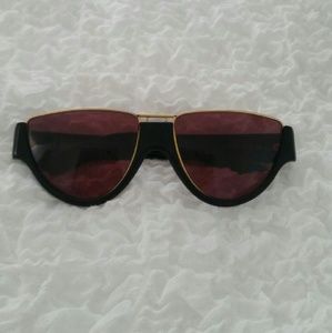 Gianfranco Ferré Retro Chic Sunglass