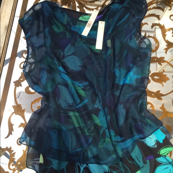 Ellie Tahari silk 2 piece blouse