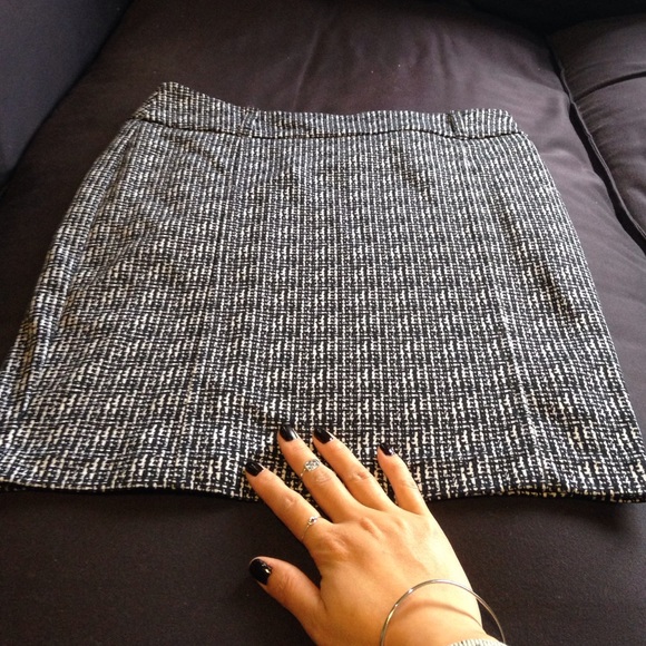 Black printed pencil skirt