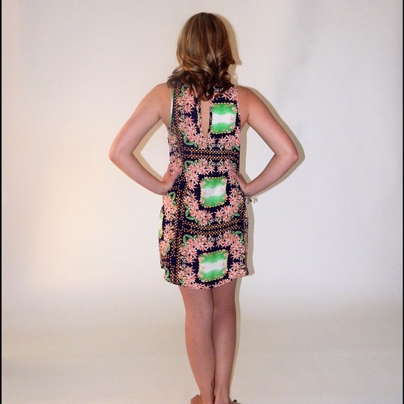 Sheer beachy dress - Picture 2 of 2