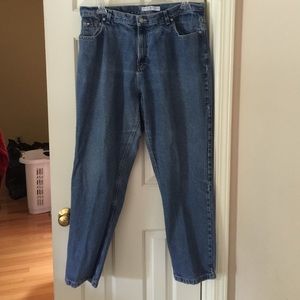 Tommy Hilfiger Woman Sz 18 Jeans.