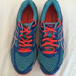 Gel cumulus asics sneakers