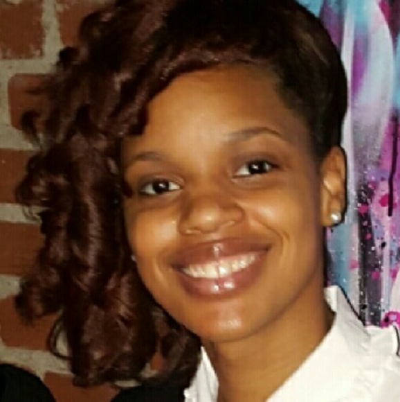 Meet your Posher, Shayla