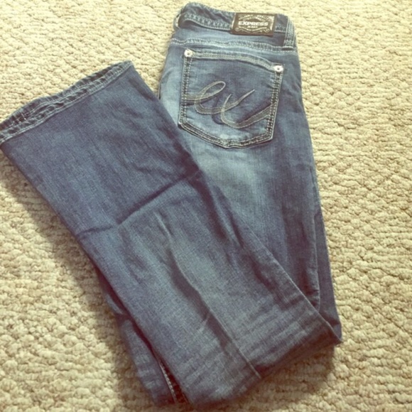 Size 10: Express Jeans