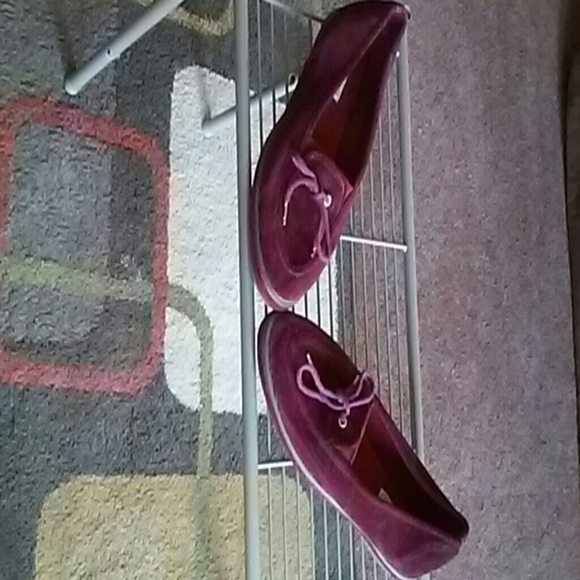 Shoes - Picture 3 of 3