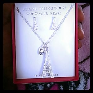 Paris necklace set